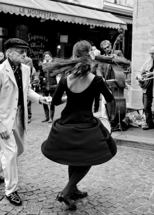 5ème arrondissement – Jazz band et pas de danse à Mouffetard