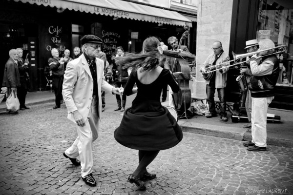 Jazz Band et pas de danse à Mouffetard