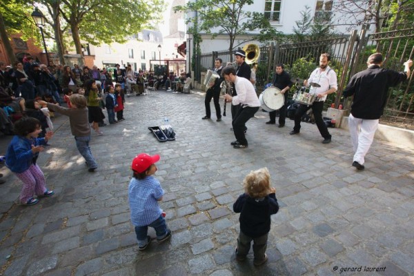 18ème arrondissement - Jazz et pas de danse place des Abbesses