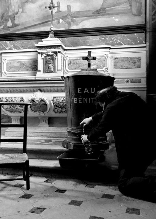 6ème arrondissement – L’eau bénite de la chapelle Saint Martin de Saint Sulpice