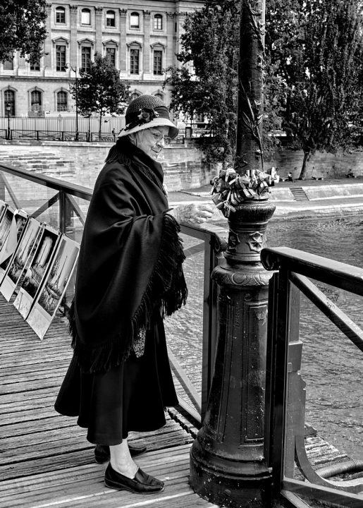 1er arrondissement – Le temps qui passe et les mots d’amour aussi sur le Pont des Arts