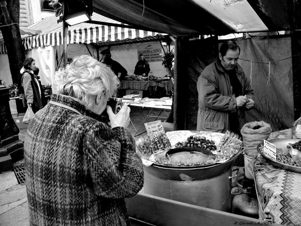 20ème arrondissement – Séance photos sur le marché de la place de la Réunion (2000)