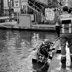 10ème arrondissement – Pompiers pieds lourds Canal Saint Martin