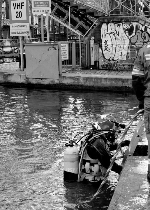 10ème arrondissement – Pompiers pieds lourds Canal Saint Martin